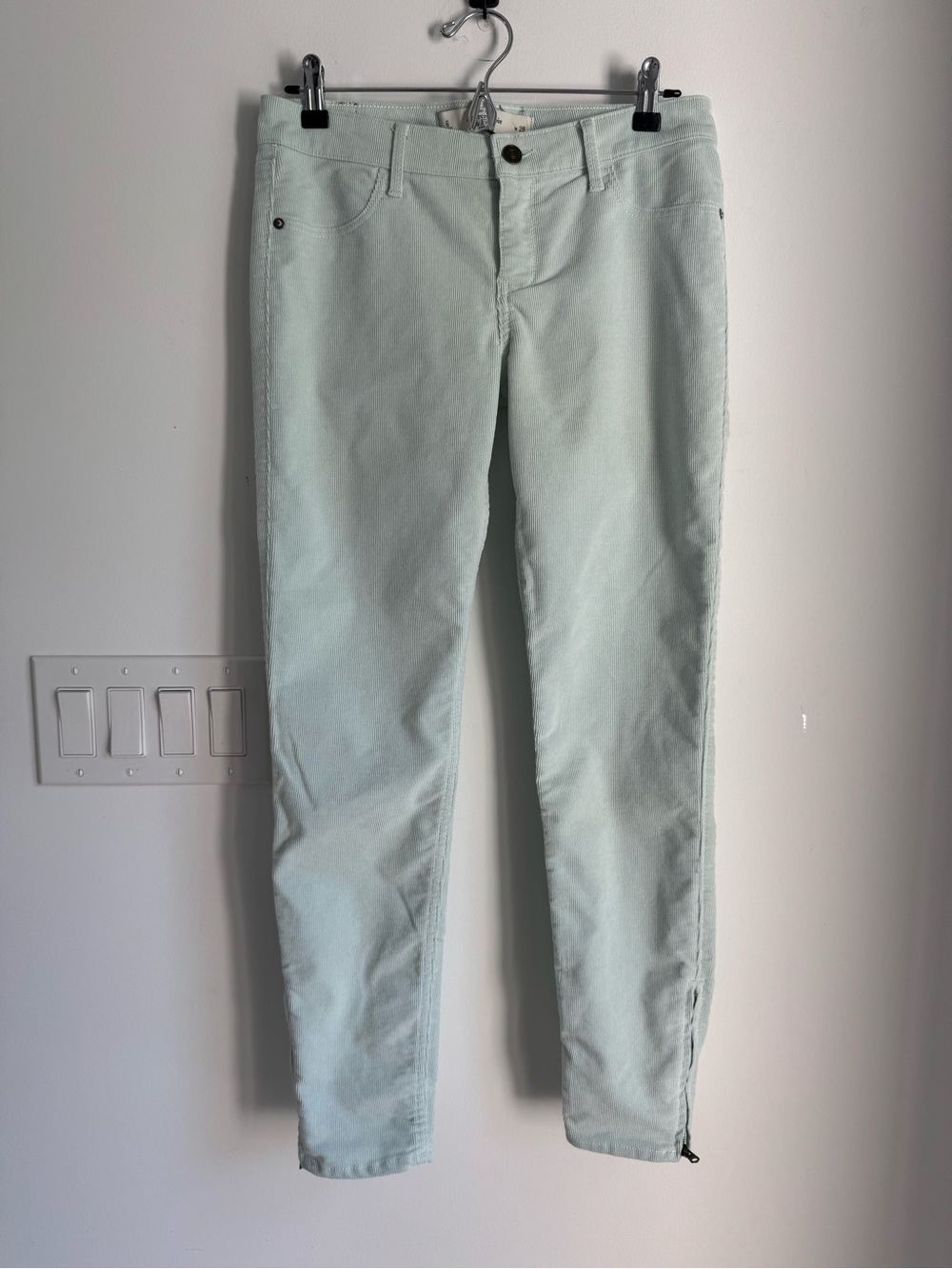 Abercrombie & Fitch Mint Corduroy Skinny Pants Ankle Zip Women’s Sz 28